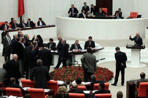 Meclis Genel Kurulu'nda gergin anlar