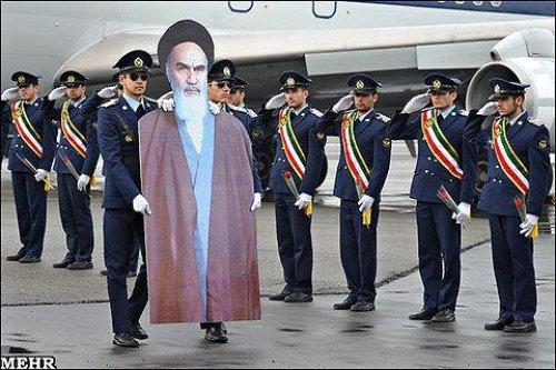 İran'daki Humeyni anması