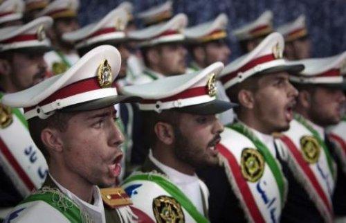 İran'daki Humeyni anması