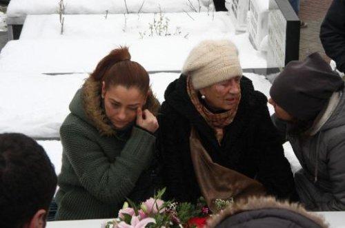 Defne Joy mezarı başında anıldı