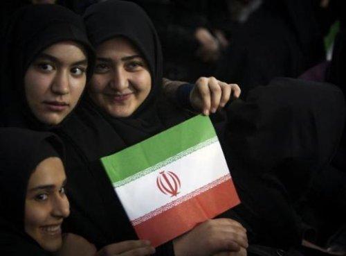 İran'daki Humeyni anması