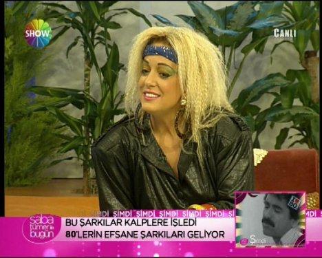 Saba Tümer 80'lere geri döndü