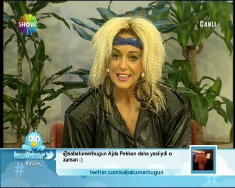 Saba Tümer 80'lere geri döndü