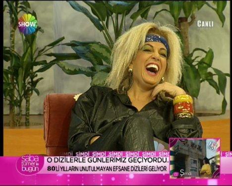 Saba Tümer 80'lere geri döndü