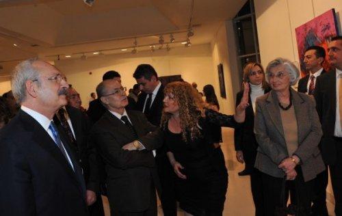 Kılıçdaroğlu ile Sezer sergiye katıldı