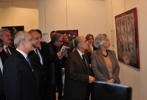 Kılıçdaroğlu ile Sezer sergiye katıldı