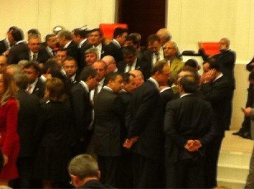 CHP'den 'komisyon' işgali 