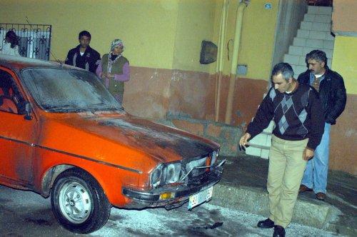 Mersin'de 10 araç kundaklandı - Resim 7