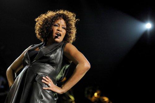 Whitney Houston yaşamını yitirdi - Resim 24