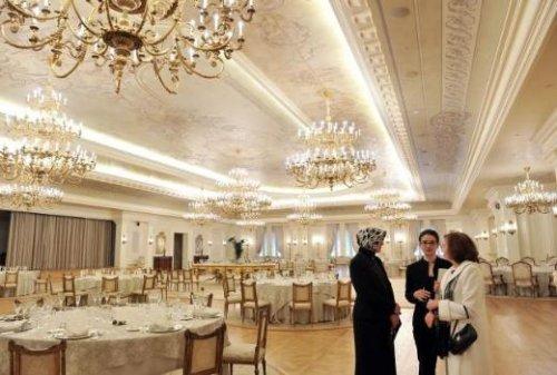 Hayrünnisa Hanım konuğuyla Köşk'ün mutfağına girdi