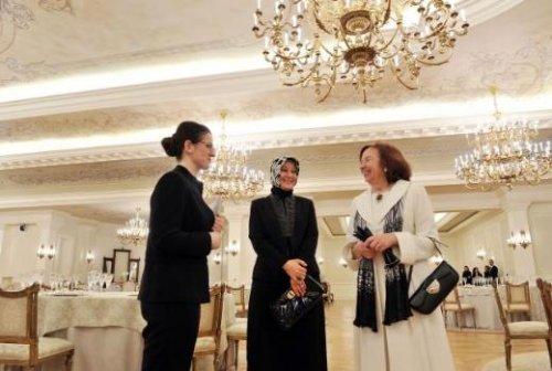 Hayrünnisa Hanım konuğuyla Köşk'ün mutfağına girdi