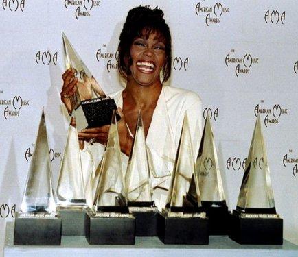 Fotoğraflarla Whitney Houston - Resim 32