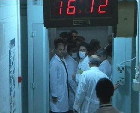 Ahmedinejad'tan gövde gösterisi