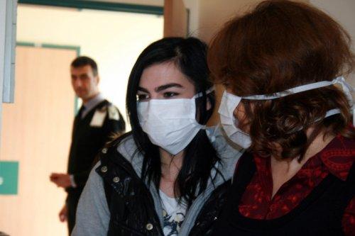 Babasının yüzünü Uğur'da gördü