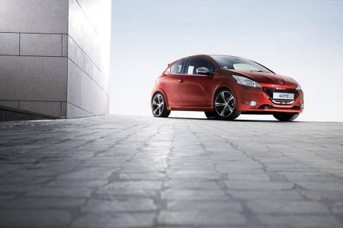 Peugeot XY Concept ve GTi Concept