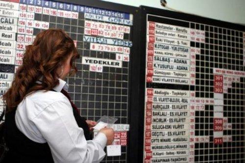 Adana'da otobüsleri kadınlar kullanıyor - Resim 1