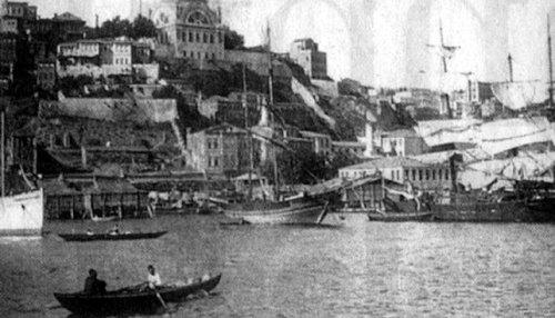 Mazideki İstanbul Boğazı