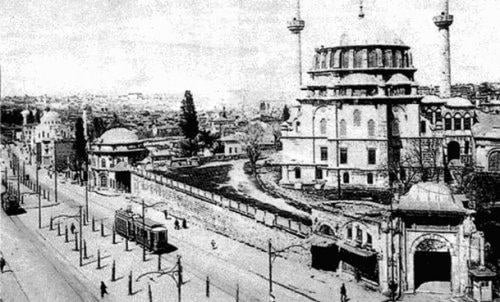Mazideki İstanbul Boğazı