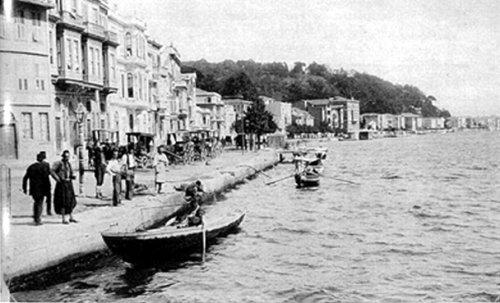 Mazideki İstanbul Boğazı