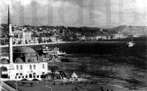 Mazideki İstanbul Boğazı