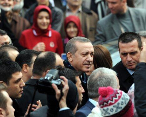 Başbakan Erdoğan'dan Aydınlar'a jest - Resim 3