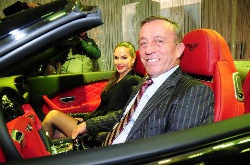 Ali Ağaoğlu üçüncü Bentley'i aldı - Resim 9