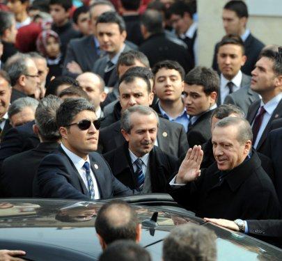 Başbakan Erdoğan'dan Aydınlar'a jest - Resim 4