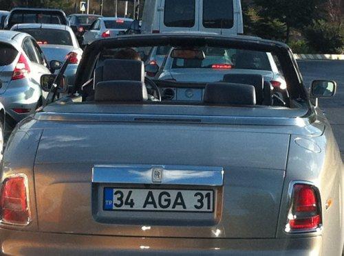 Ali Ağaoğlu'nun lüks arabaları