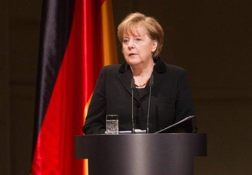 Merkel cinayetler için özür diledi - Resim 8