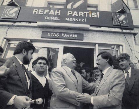 Erbakan’ın hiç yayınlanmamış & az bilinen fotoğrafları