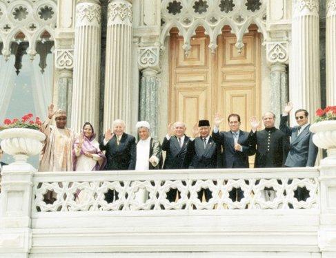 Erbakan’ın hiç yayınlanmamış & az bilinen fotoğrafları