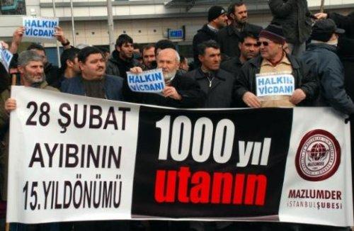 28 Şubat'ı tanklarla protesto ettiler - Resim 1