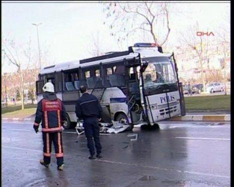 İstanbul'da patlama olay yerinden ilk görüntüler