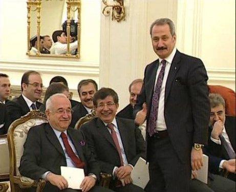 Cemil Çiçek gülme krizine girdi  - Resim 3