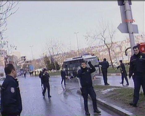 İstanbul'da patlama olay yerinden ilk görüntüler