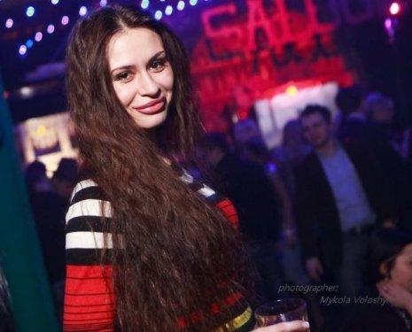 Rusya'da yeni moda Angelina dudağı  - Resim 8