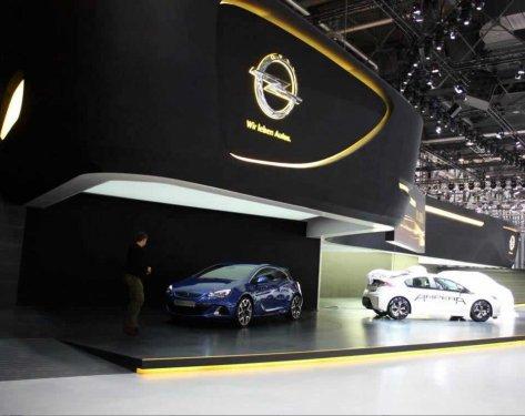 Opel'in Cenevre Motorshow standı - Resim 14