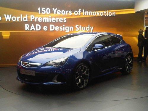 Opel'in Cenevre Motorshow standı - Resim 8