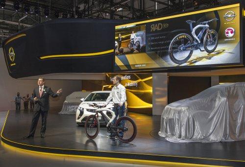 Opel'in Cenevre Motorshow standı - Resim 11