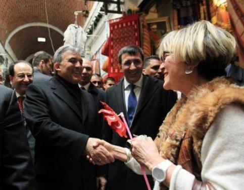 Cumhurbaşkanı Gül'e Tunus'ta hemşehri sürprizi - Resim 3