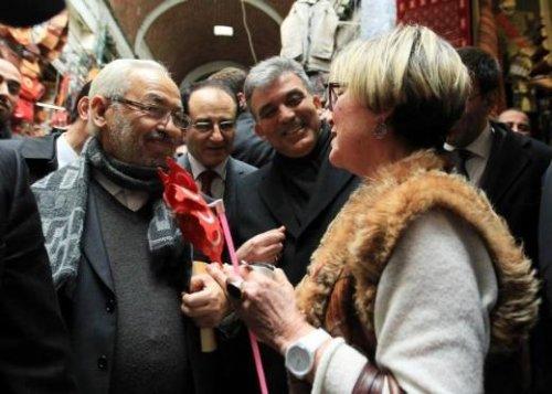 Cumhurbaşkanı Gül'e Tunus'ta hemşehri sürprizi - Resim 1