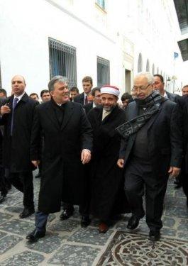 Cumhurbaşkanı Gül'e Tunus'ta hemşehri sürprizi - Resim 6