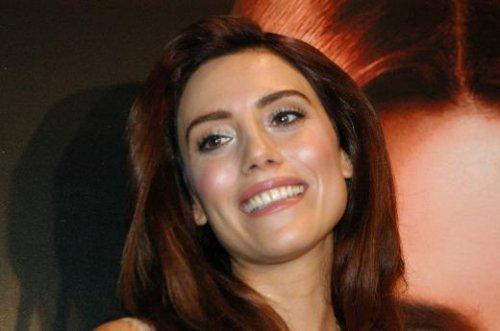Loreal'in yüz kampanyasının yıldızı Cansu Dere oldu - Resim 3