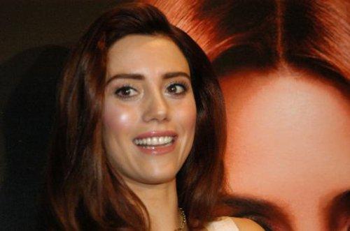 Loreal'in yüz kampanyasının yıldızı Cansu Dere oldu - Resim 2