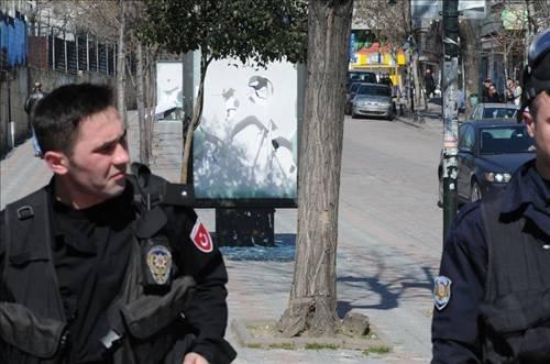 Zeytinburnu'nda çatışma çıktı 