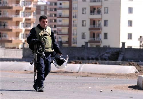 Diyarbakır'da olaylı Nevruz