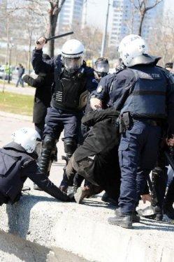 Zeytinburnu'nda çatışma çıktı 