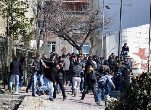 Zeytinburnu'nda çatışma çıktı 