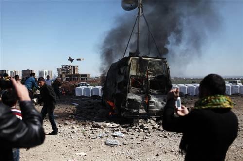 Diyarbakır'da olaylı Nevruz