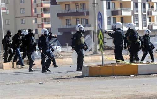 Diyarbakır'da olaylı Nevruz